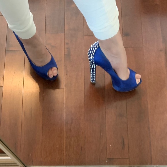 Cobalt blue high heels - Picture 3 of 6